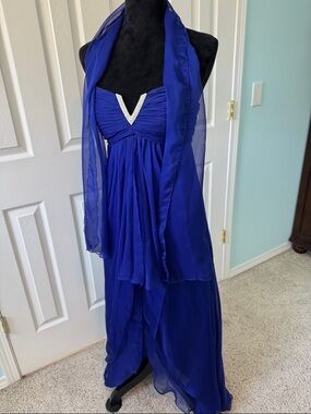 Elegant Royal Blue Evening Dress with Rhinestone Accent